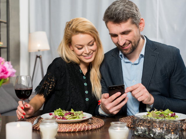 Restaurant, Bar & Theater Search Mobile App