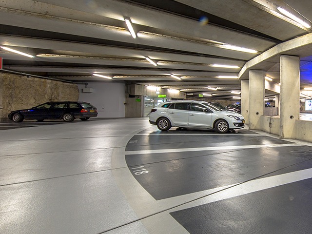 Parking Spot Finding Mobile App