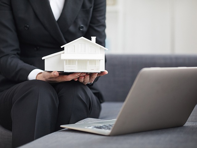 Online Real Estate Web Application