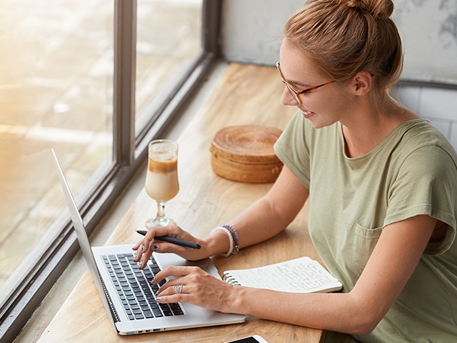 Online SMS-MMS Marketing Web Application